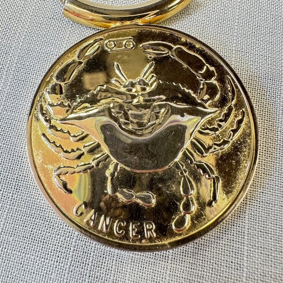 Vintage Gold Tone Crab Cancer Pendant Necklace - Picture 12 of 16